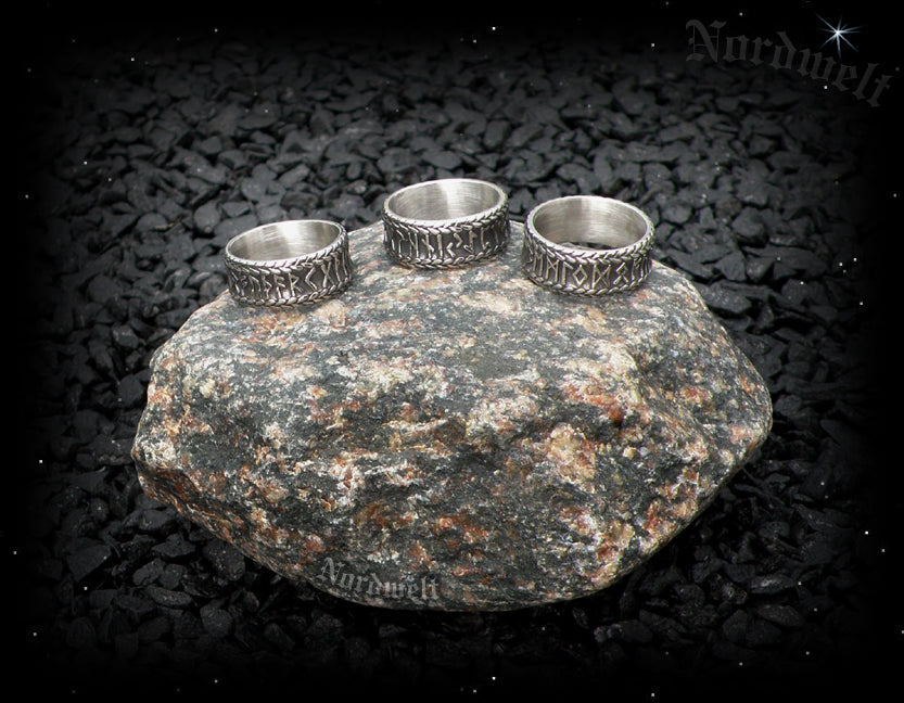 Runring mit Runen, 24er Futhark, Edelstahl Ring mit Runenschrift