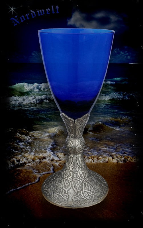 Kelch mit keltischem Muster Kelten Glaskelche Gläser keltische Ornamente  blaues Trinkglas
