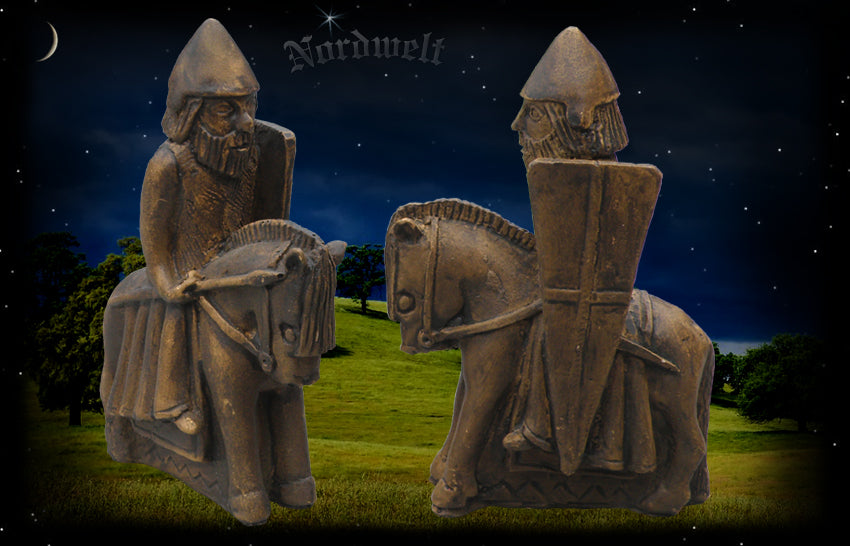 Wikinger auf Pferd Lewis Figur Polyresin  Statue Krieger mit Schwert und Schild